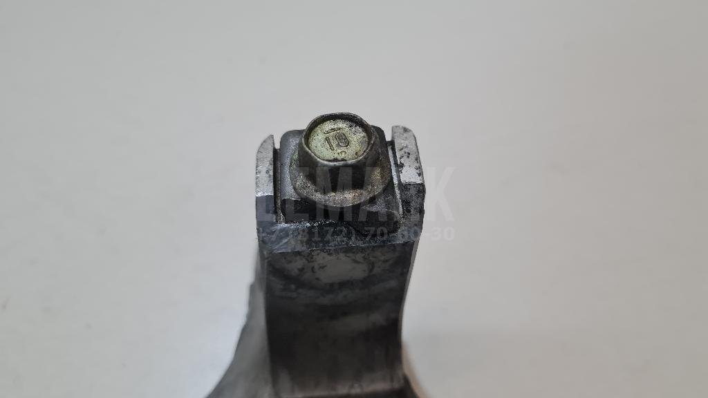 Кронштейн двигателя передний