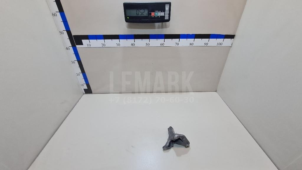 Кронштейн двигателя передний