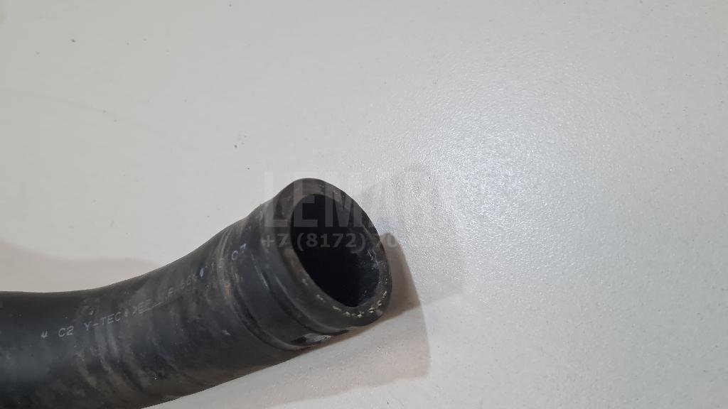 Патрубок радиатора