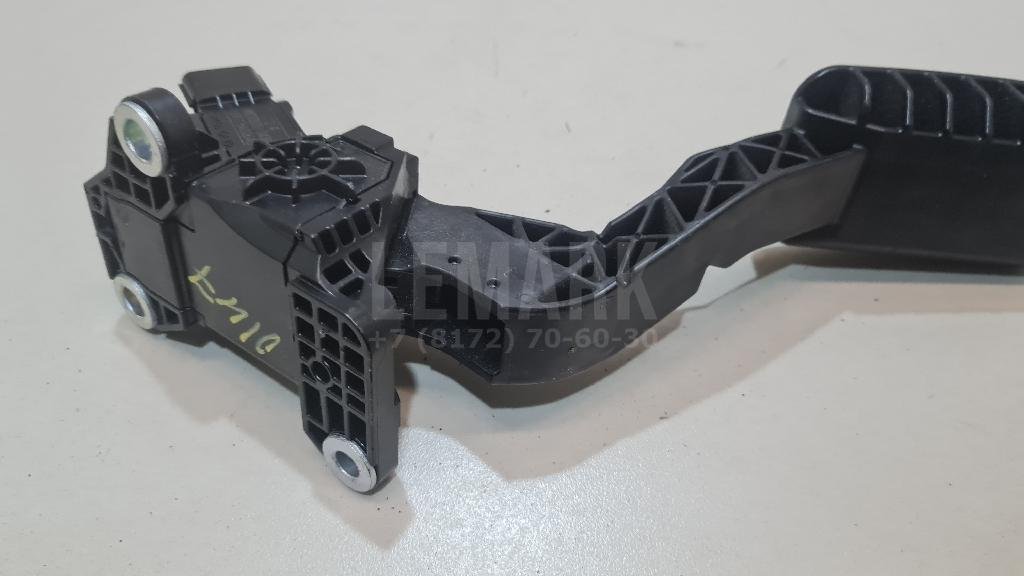 Педаль газа