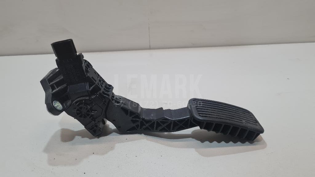 Педаль газа