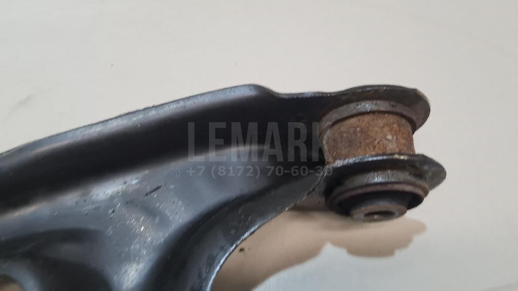 Рычаг задний верхний правый