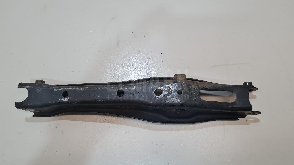Рычаг задний нижний левый