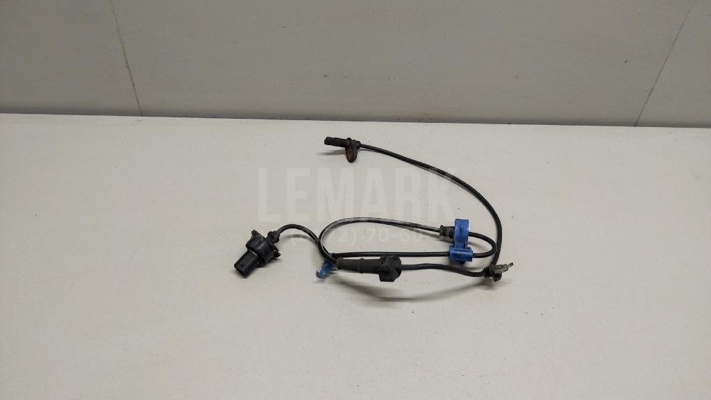 Датчик ABS передний правый