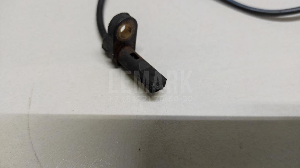 Датчик ABS передний левый