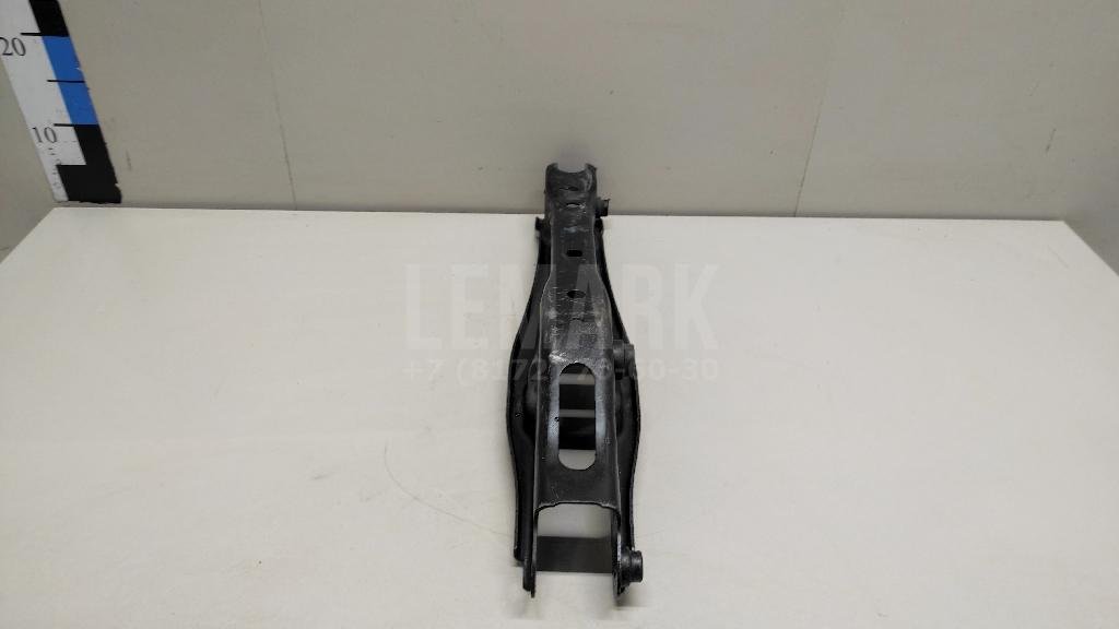 Рычаг задний нижний левый