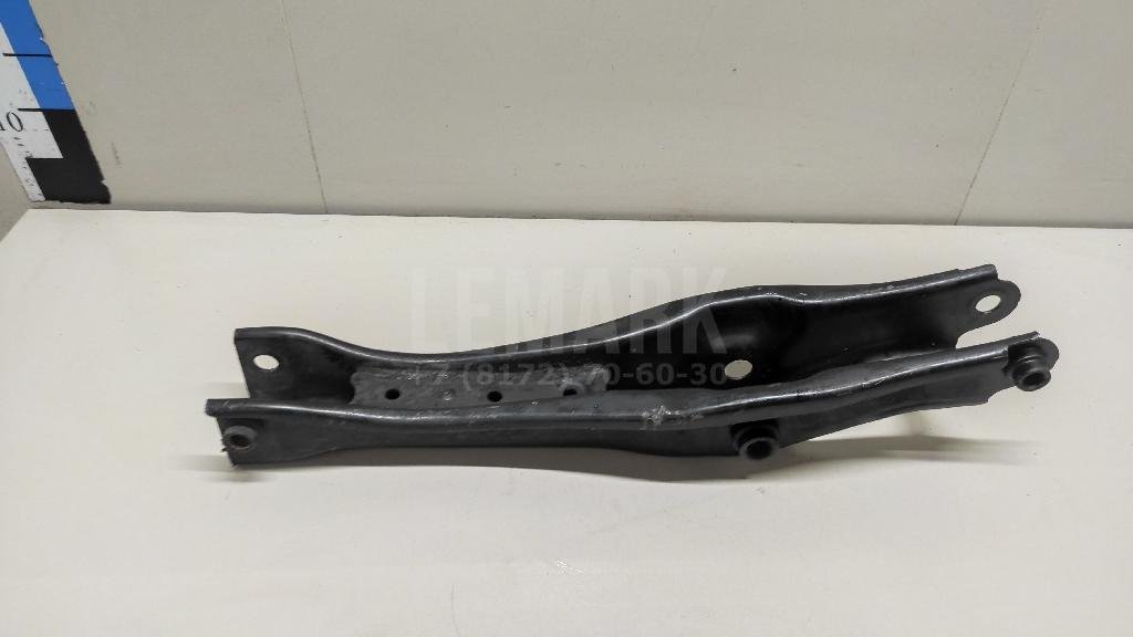 Рычаг задний нижний левый