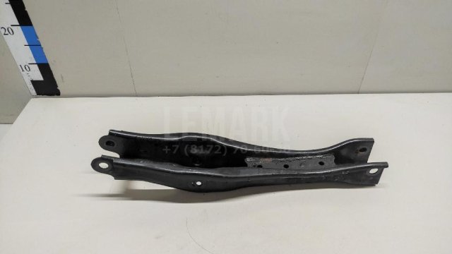 Рычаг задний нижний левый