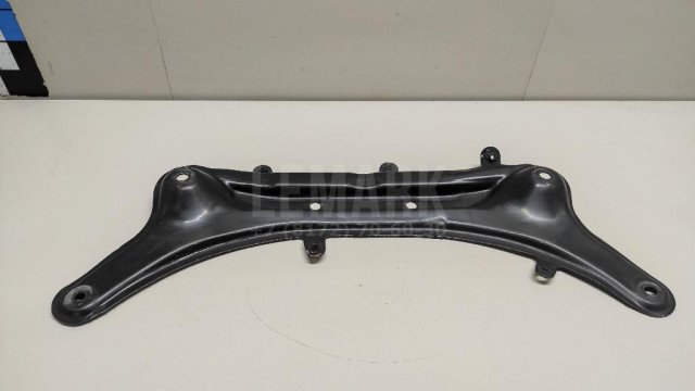 Балка передняя поперечная