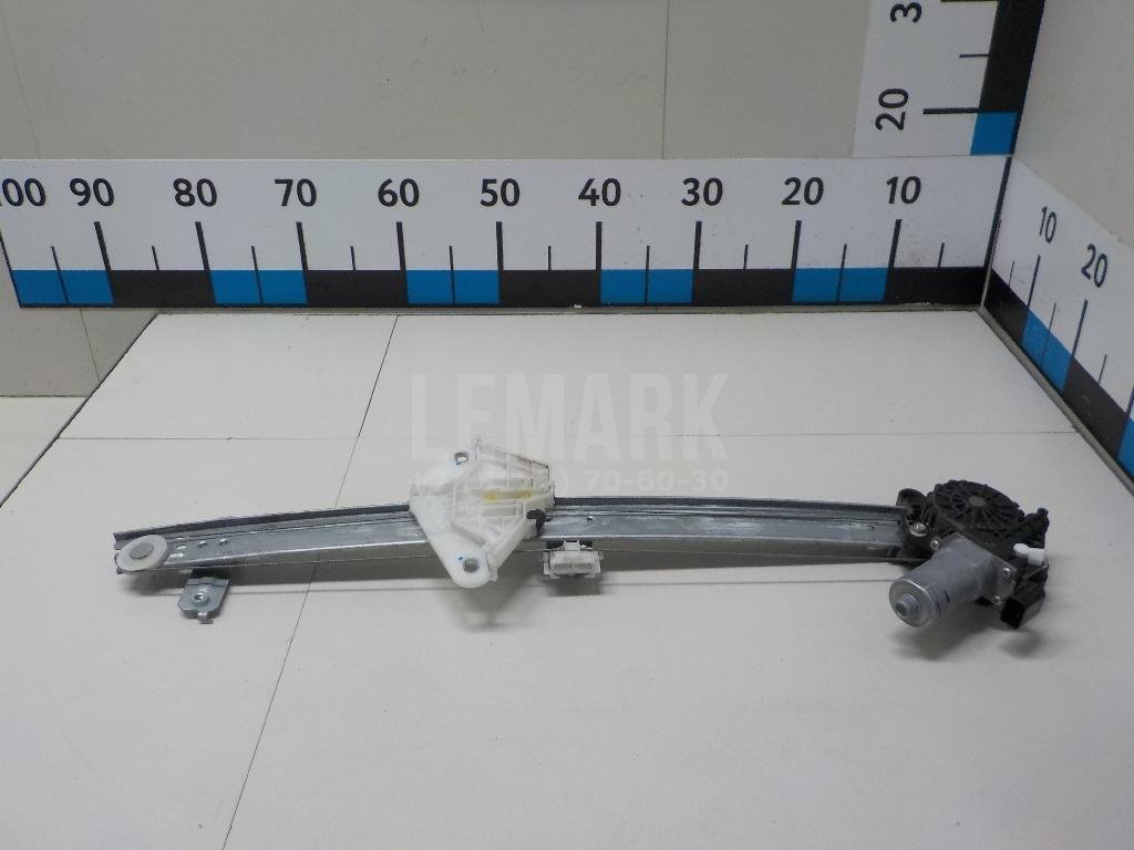 Стеклоподъемник электр. передний левый