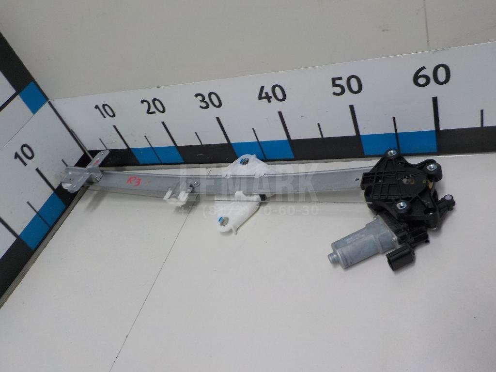 Стеклоподъемник электр. задний правый