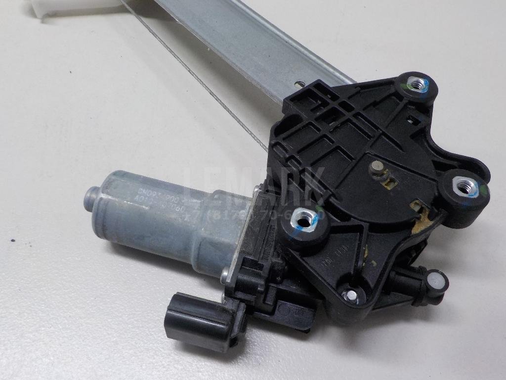 Стеклоподъемник электр. задний правый