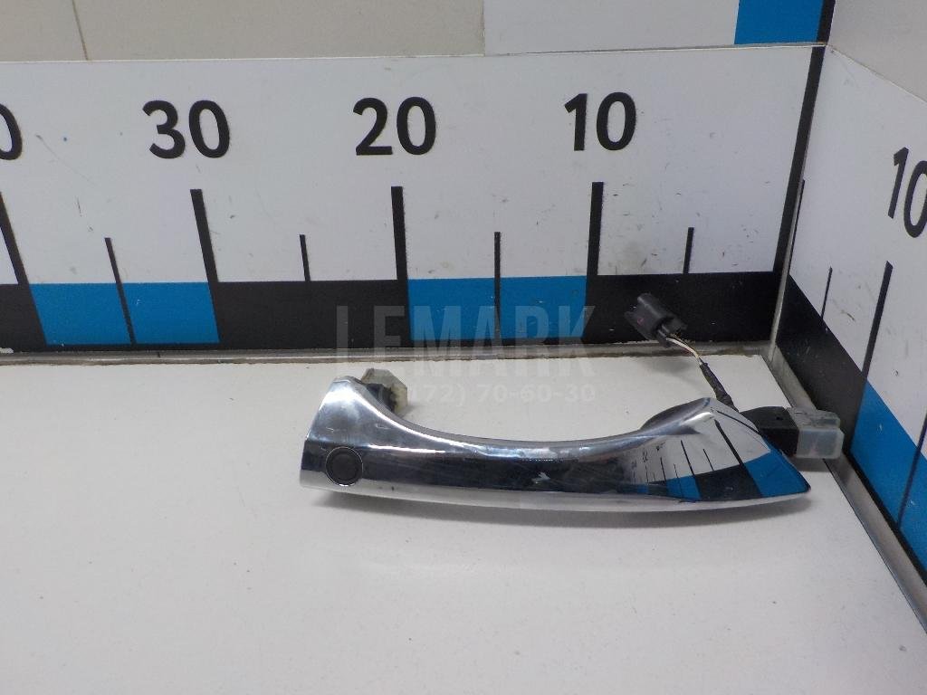 Ручка двери передней наружная левая