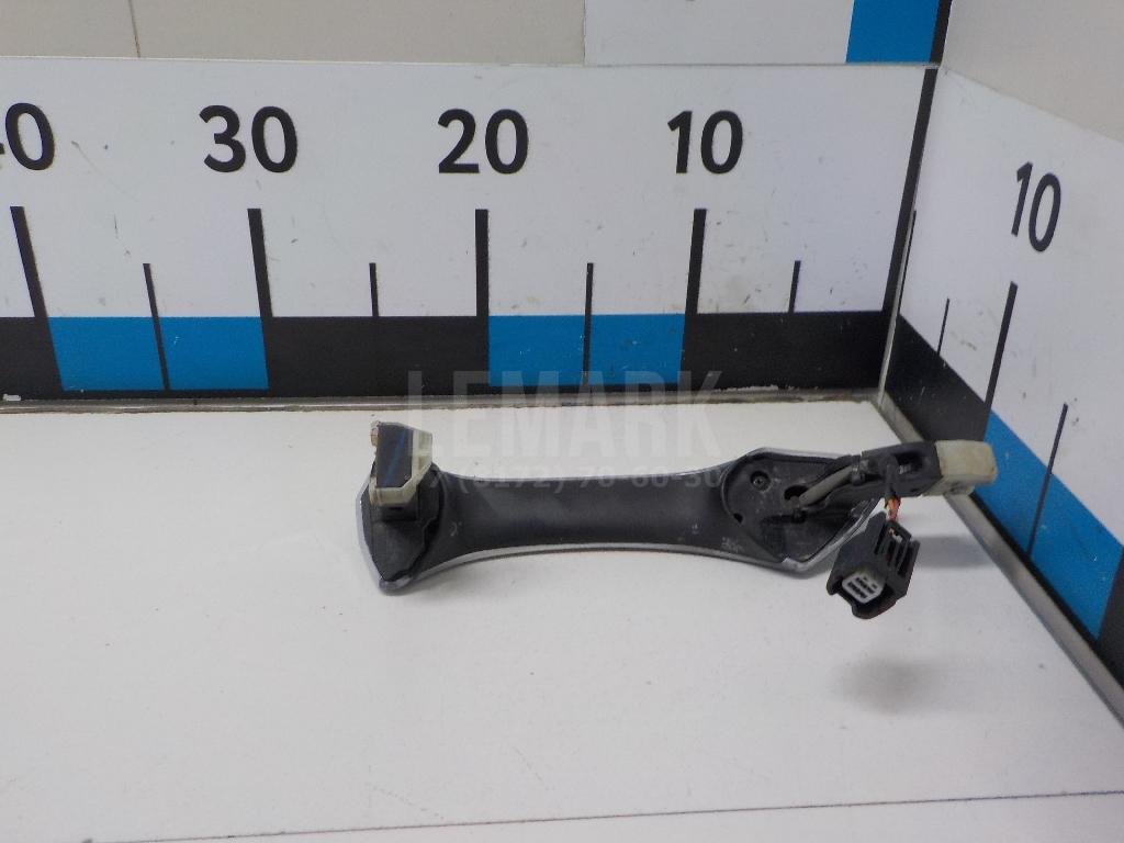 Ручка двери передней наружная левая