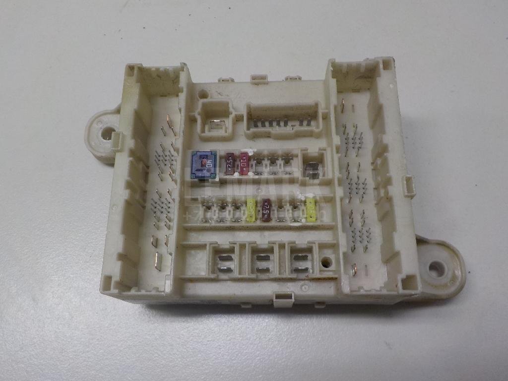 Блок предохранителей