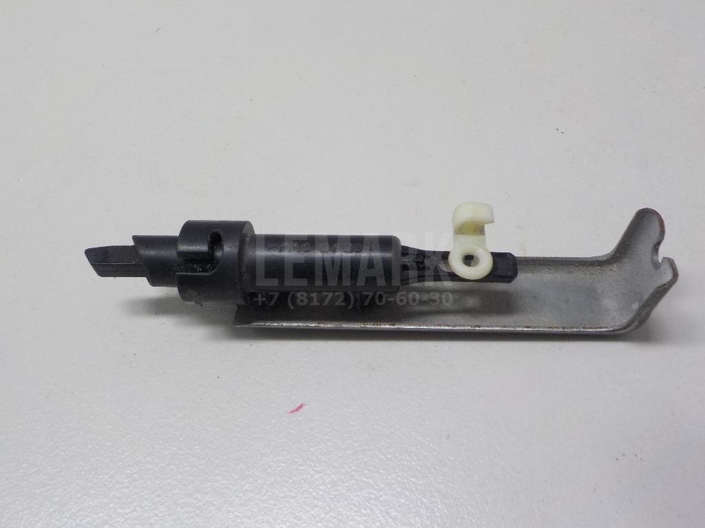 Замок лючка бензобака