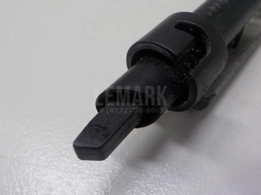 Замок лючка бензобака