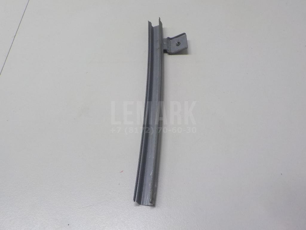 Направляющая стекла двери