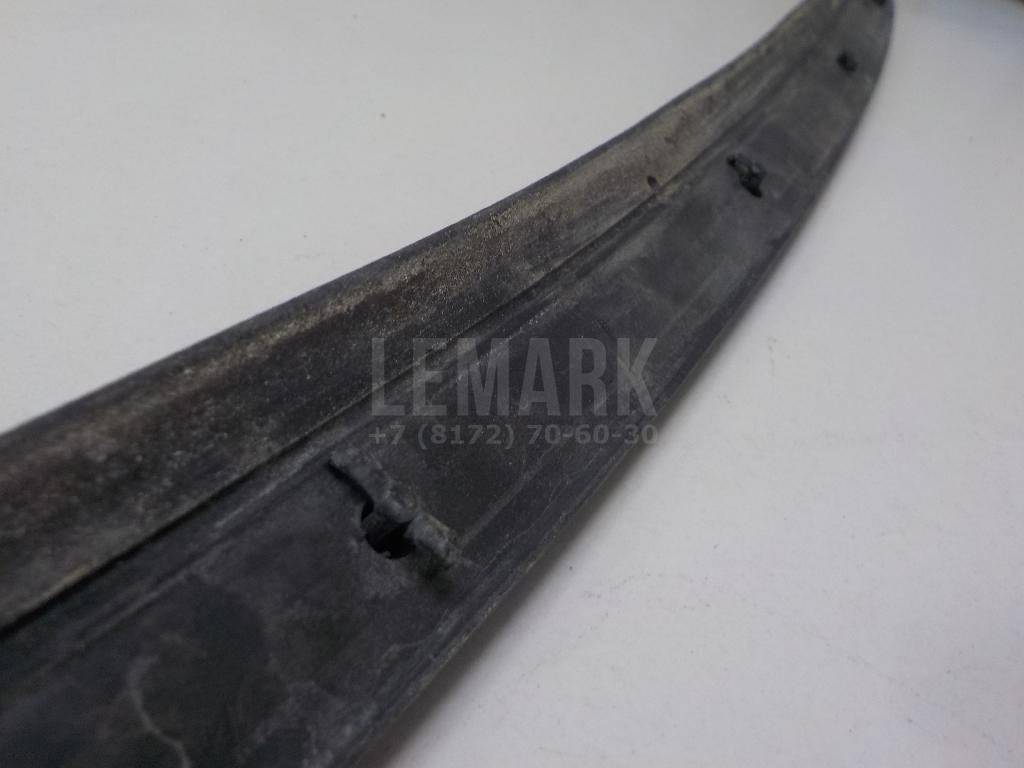 Уплотнитель двери для  Audi A4 [B9] 2015