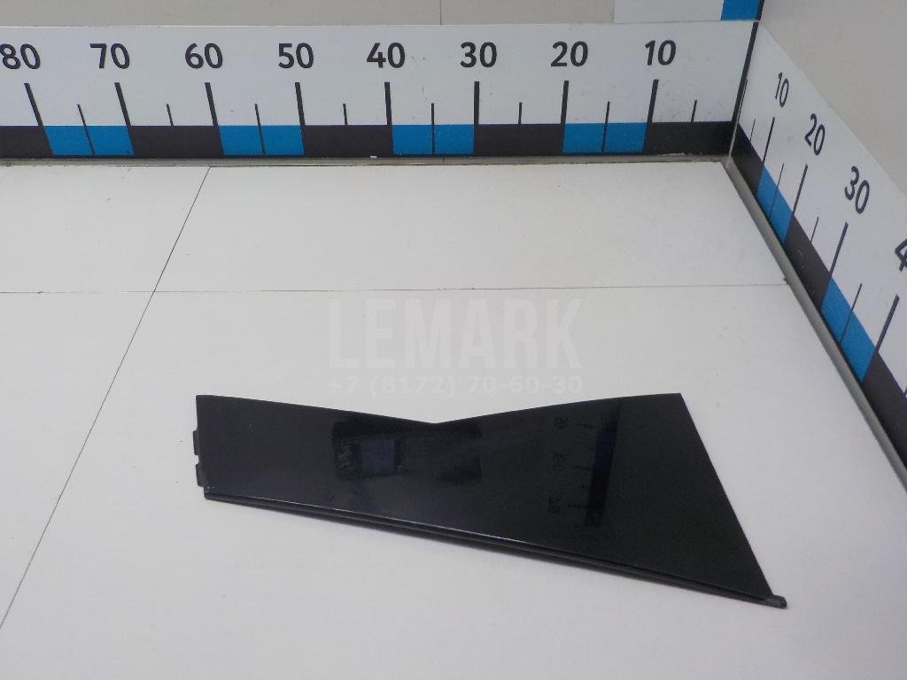 Накладка двери задней правой