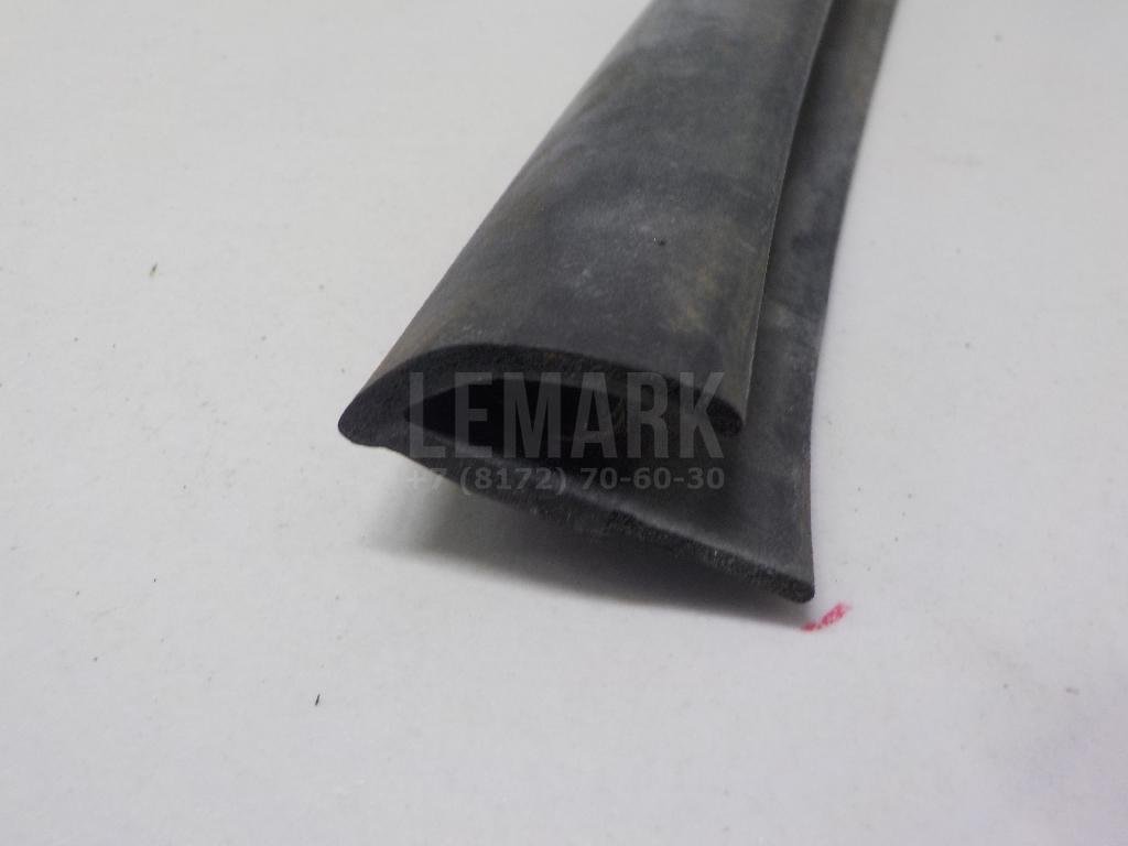 Уплотнитель двери