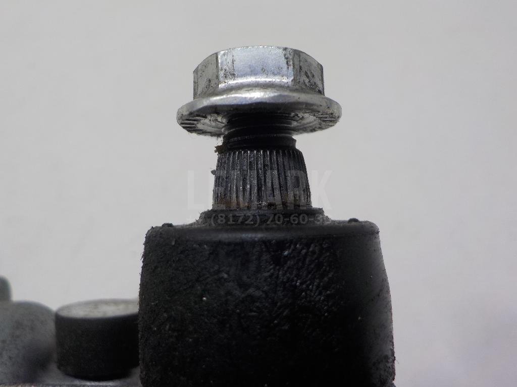 Моторчик стеклоочистителя передний