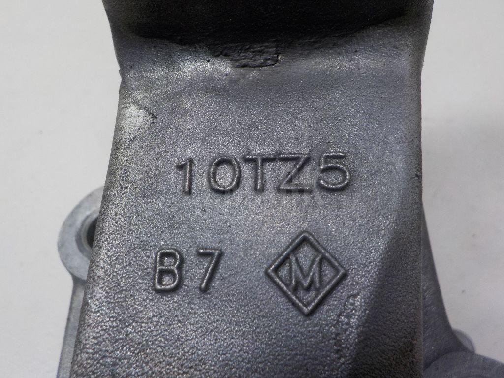 Кронштейн двигателя задний