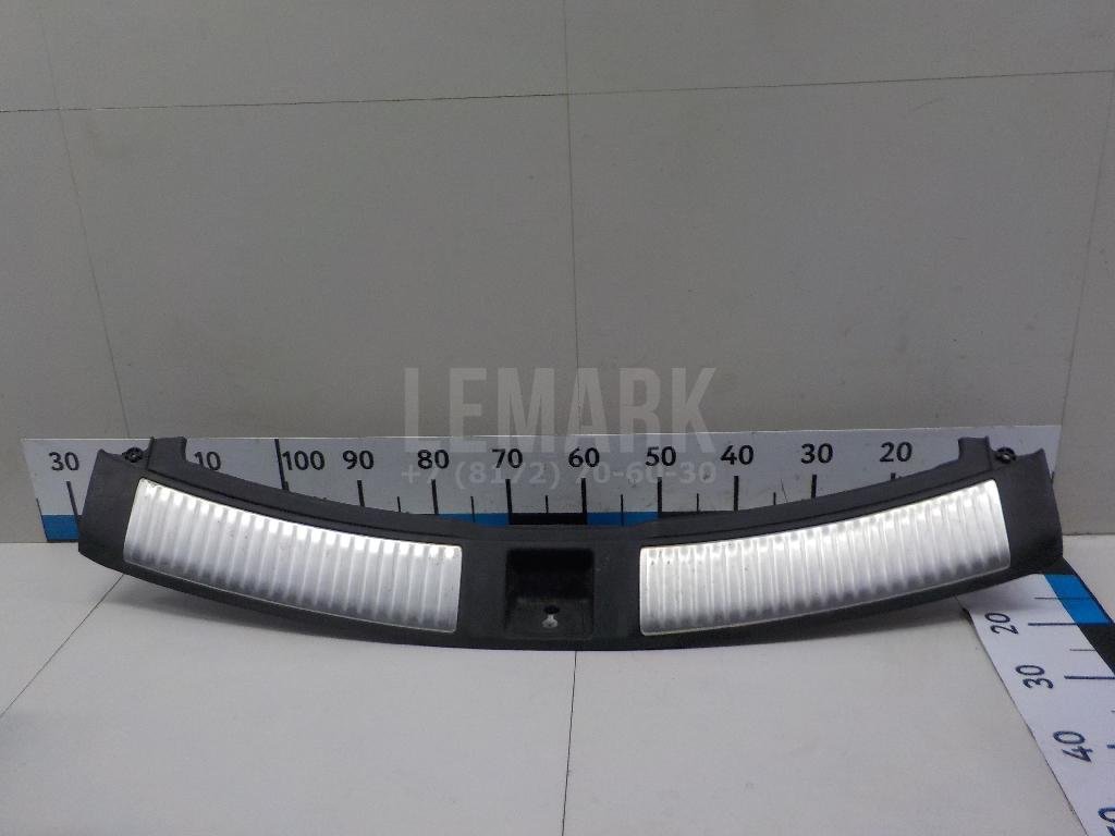 Обшивка багажника