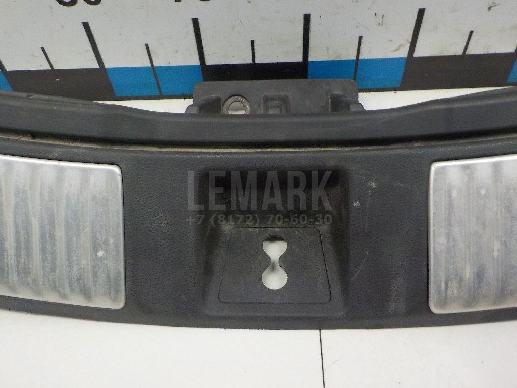 Обшивка багажника