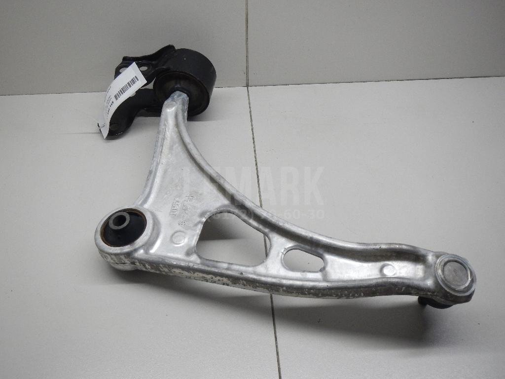 Рычаг передний правый