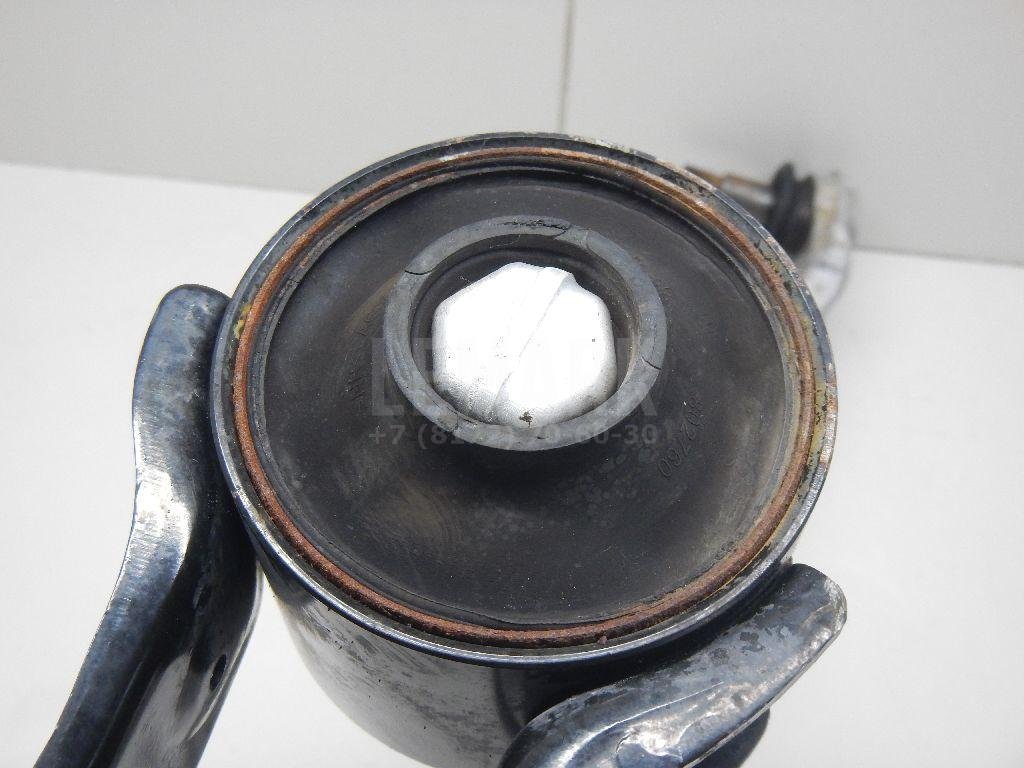 Рычаг передний правый