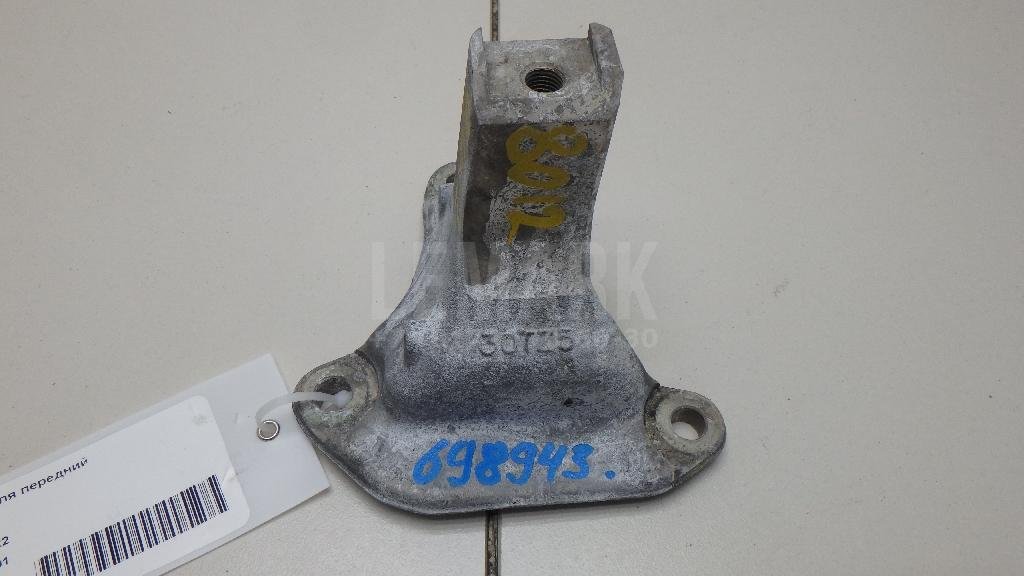 Кронштейн двигателя передний