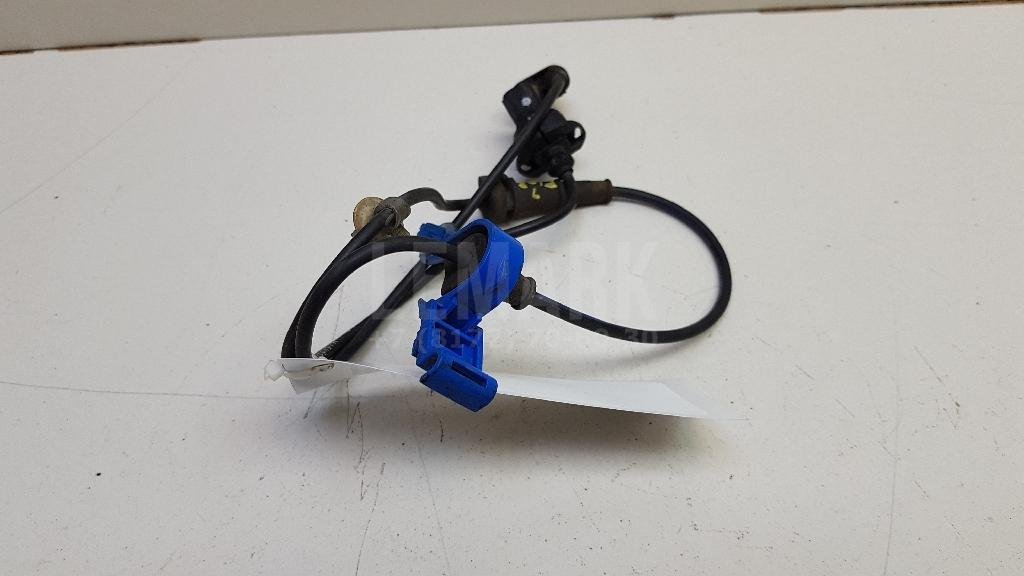 Датчик ABS передний левый