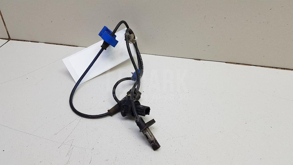 Датчик ABS передний левый