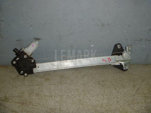 Стеклоподъемник электр. задний правый