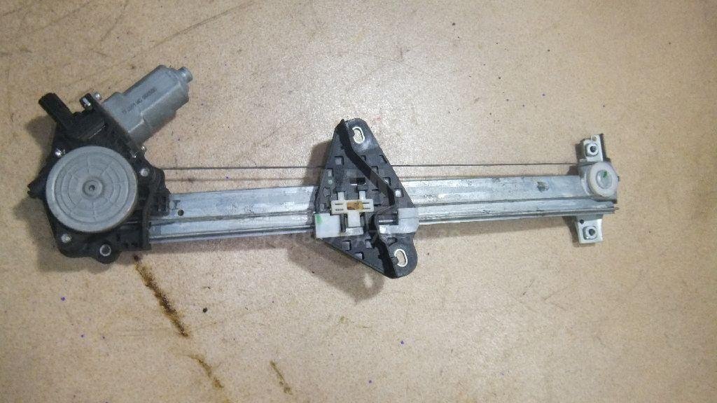 Стеклоподъемник электр. задний левый