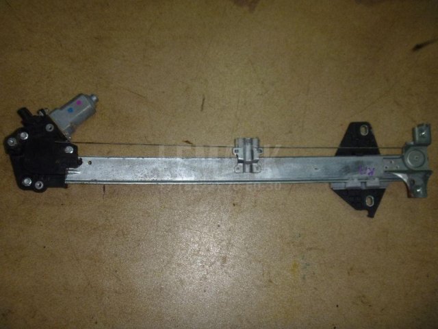 Стеклоподъемник электр. передний правый