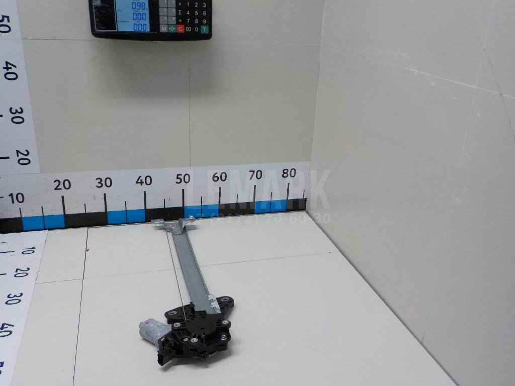 Стеклоподъемник электр. задний правый