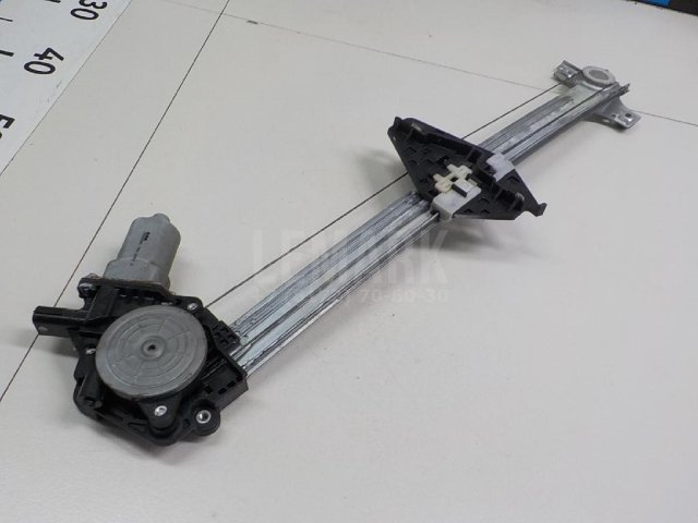 Стеклоподъемник электр. передний левый