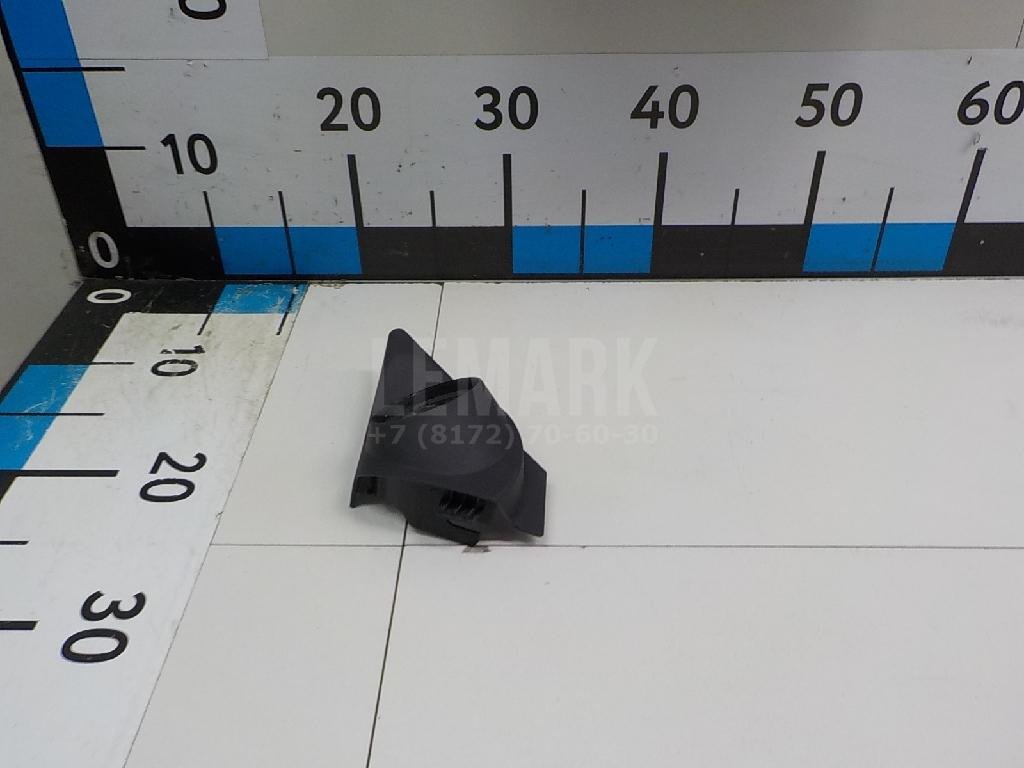 Крышка зеркала внутренняя левая