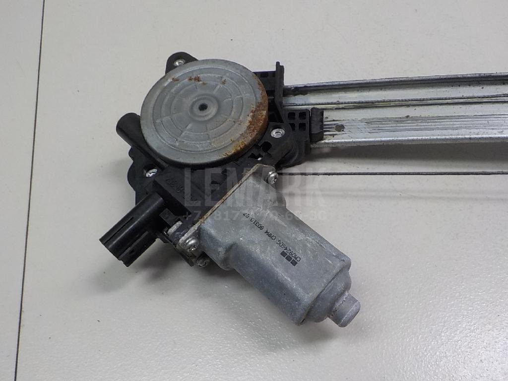 Стеклоподъемник электр. передний правый