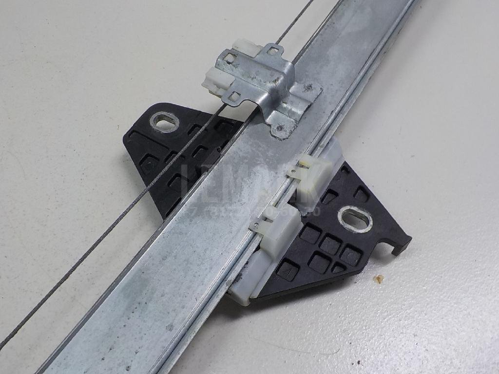 Стеклоподъемник электр. передний правый