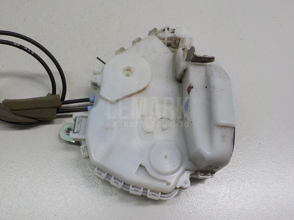 Замок двери передней правой