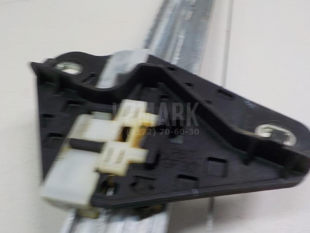 Стеклоподъемник электр. задний правый