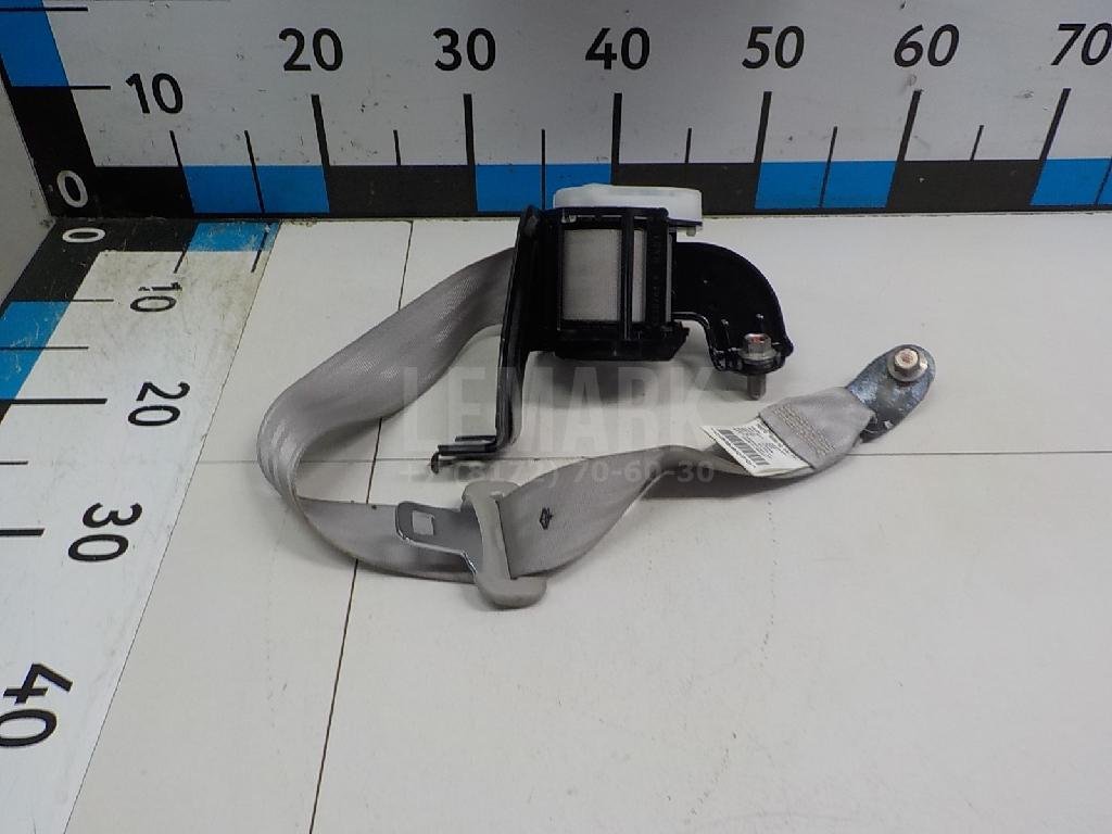 Ремень безопасности