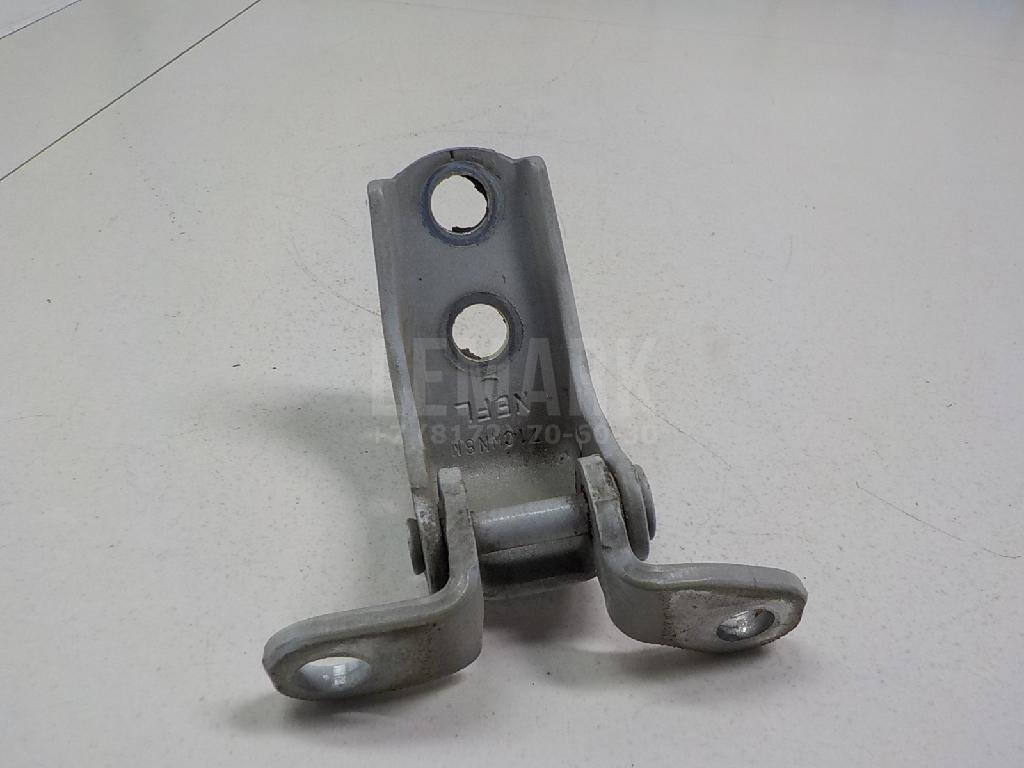 Петля двери передней левой верхняя