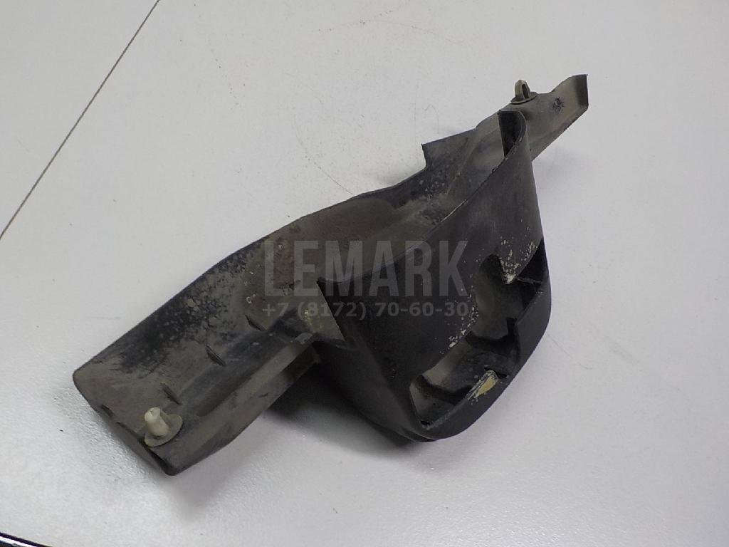 Кожух замка капота