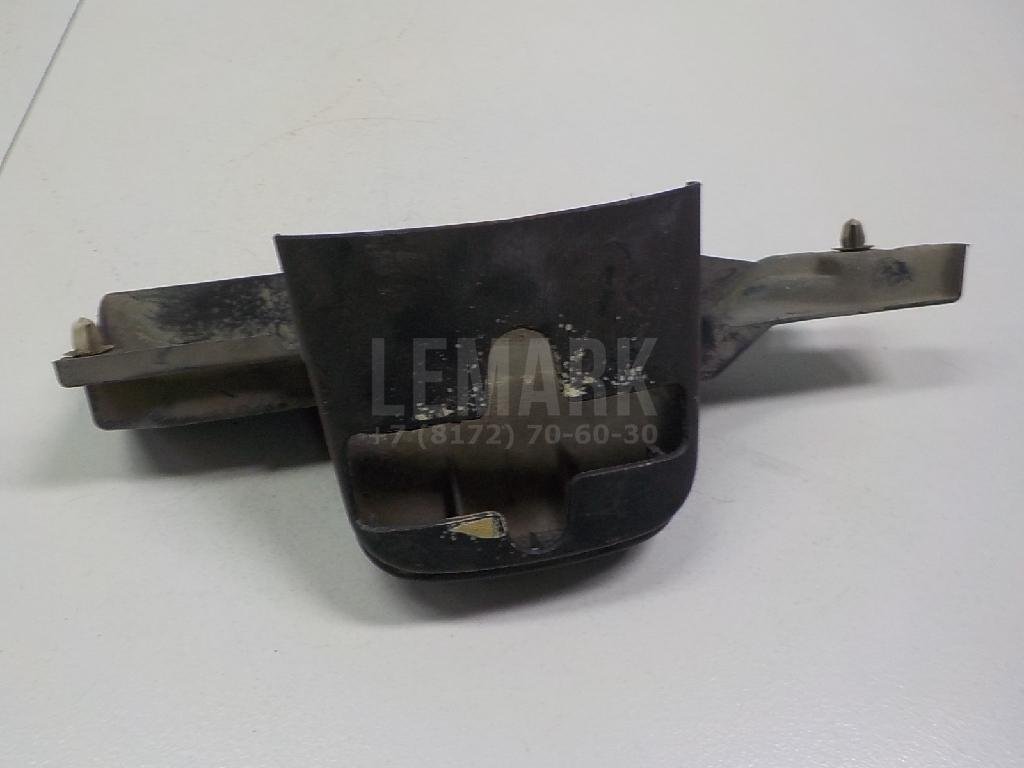 Кожух замка капота