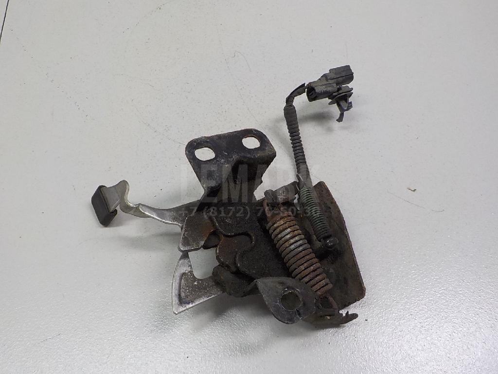 Замок капота