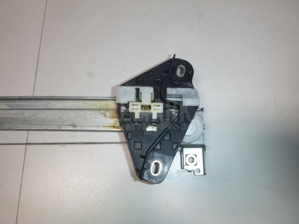 Стеклоподъемник электр. задний правый